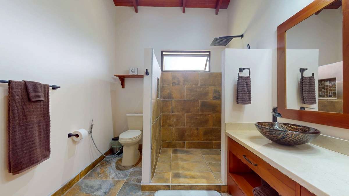 House for sale in Ojochal Costa Rica