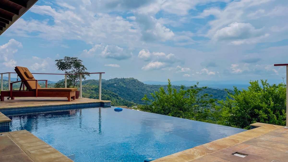 House for sale in Ojochal Costa Rica